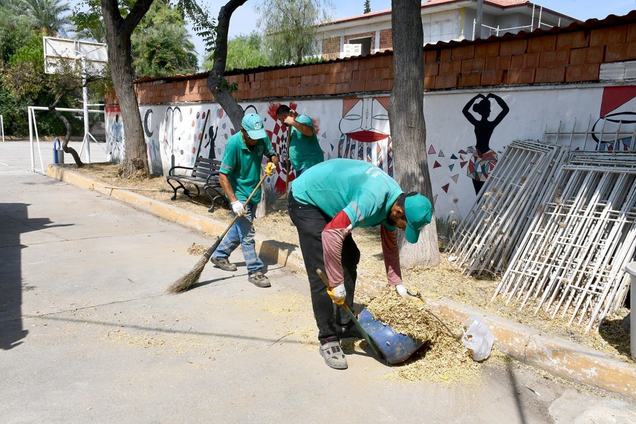 Kuşadası Belediyesi okulları yeni eğitim yılına hazırlıyor