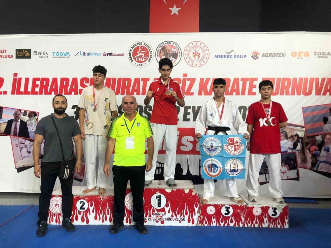Manisa BBSK Karate Takımı, Murat Eşsiz Karate Turnuvası’nı 11 madalya ile tamamladı