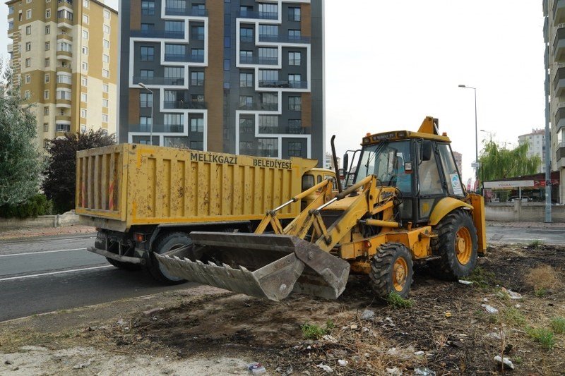 Yıldırım Beyazıt Mahallesinde toplu temizlik çalışması yapıldı