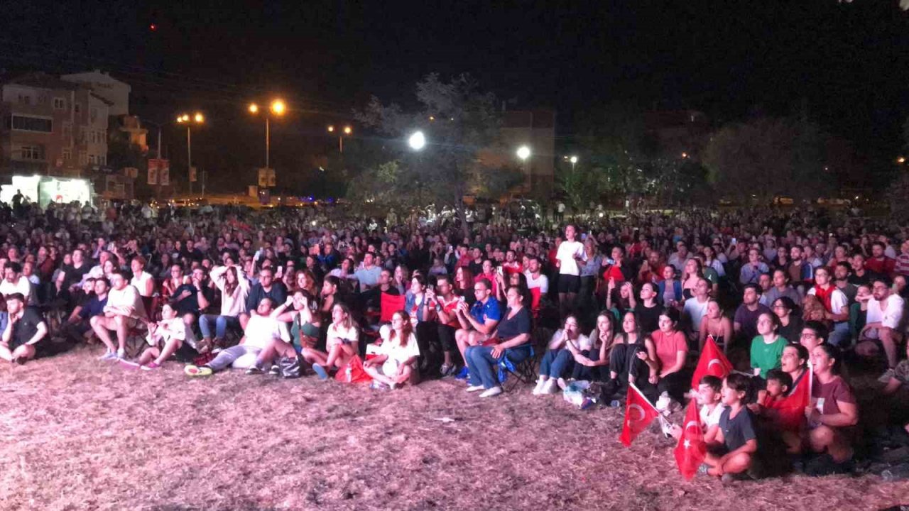 Millilerin, Avrupa şampiyonluğu Edirne’de coşkuyla kutlandı