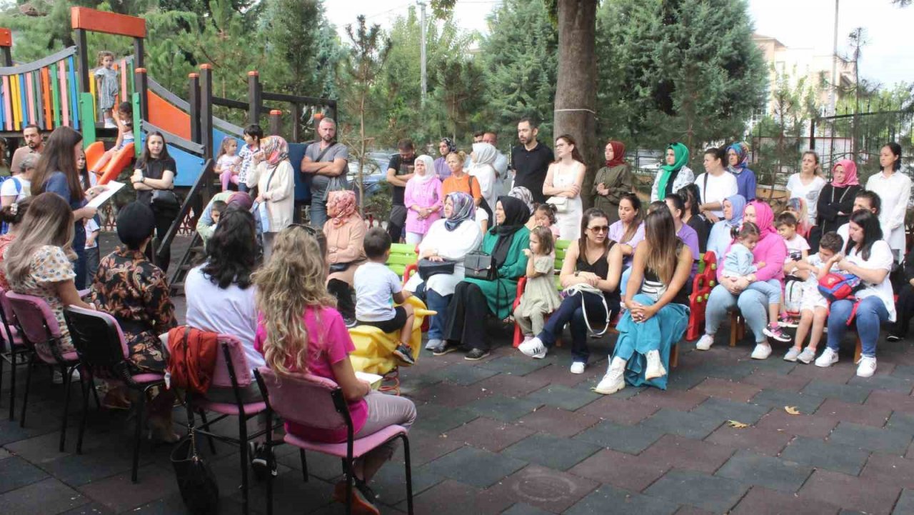 Minikler için ders zili çaldı