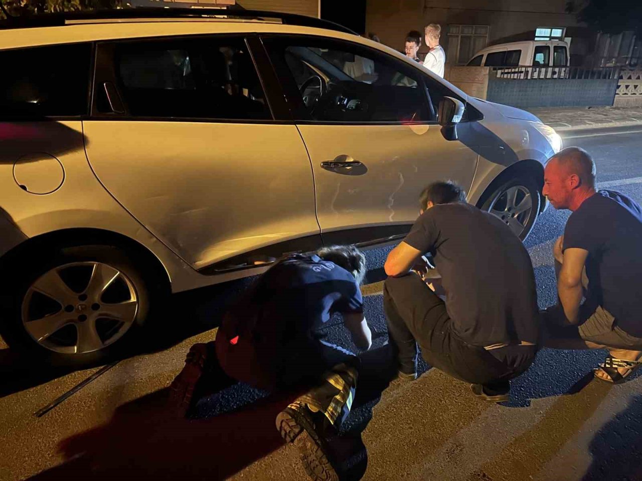 Bisikletli çocuk aracın altında kaldı