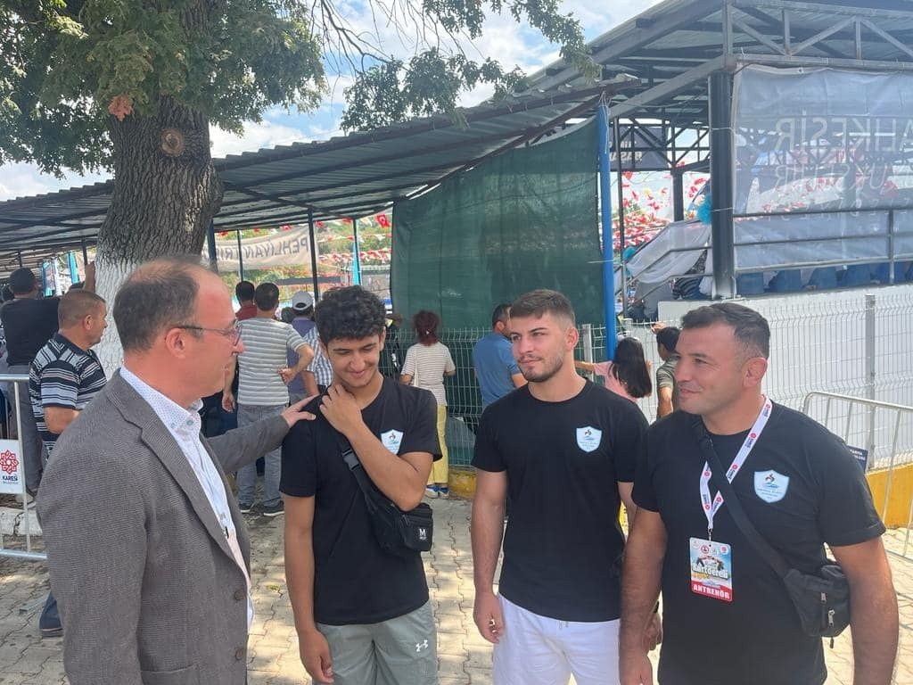 Pamukkaleli pehlivanlar Kırkpınar vizesini aldı