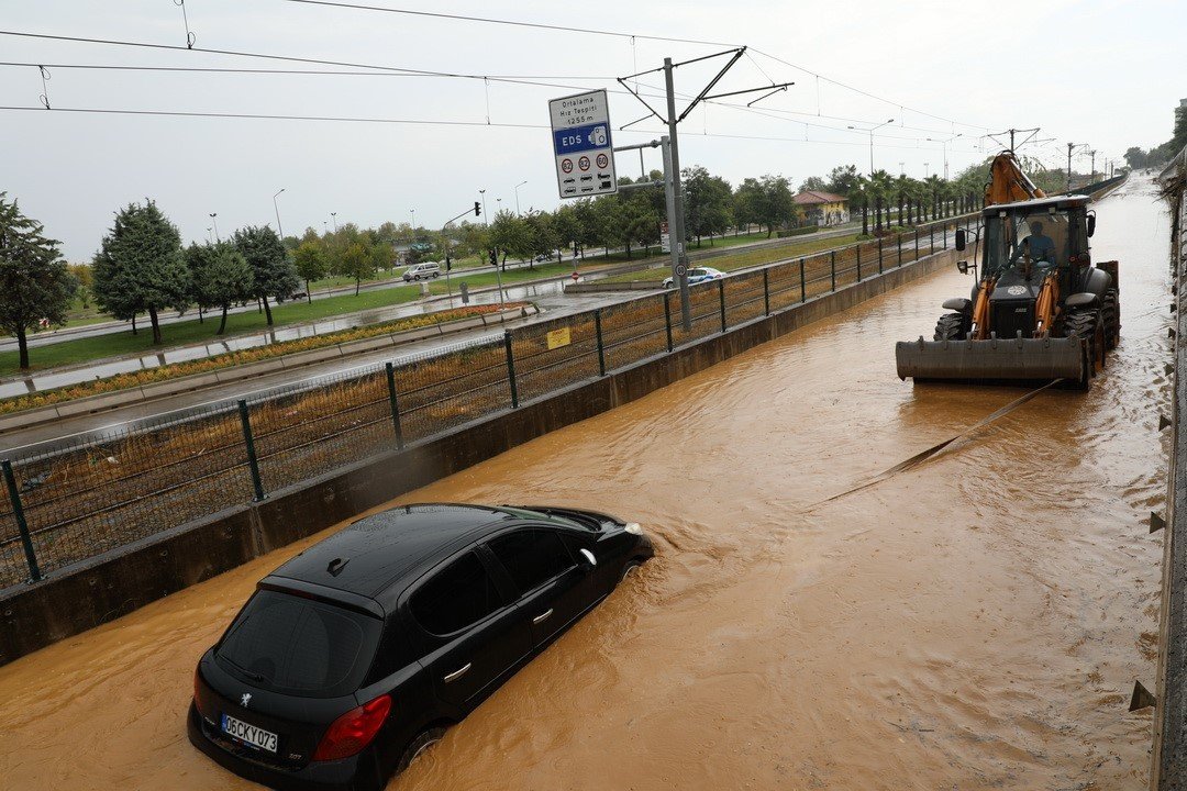 Başkan Demirtaş: “Tüm mağduriyetler giderilene kadar ekiplerimiz sahada olacak”