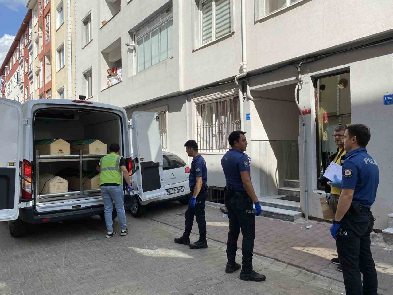 Şizofreni hastası evinde ölü bulundu