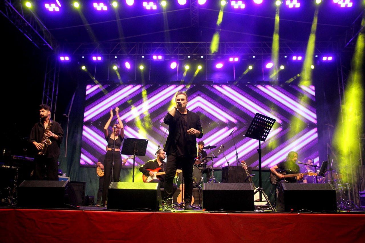 Kula’nın kurtuluşunun 101. yıl dönümünde Kutsi sahne aldı