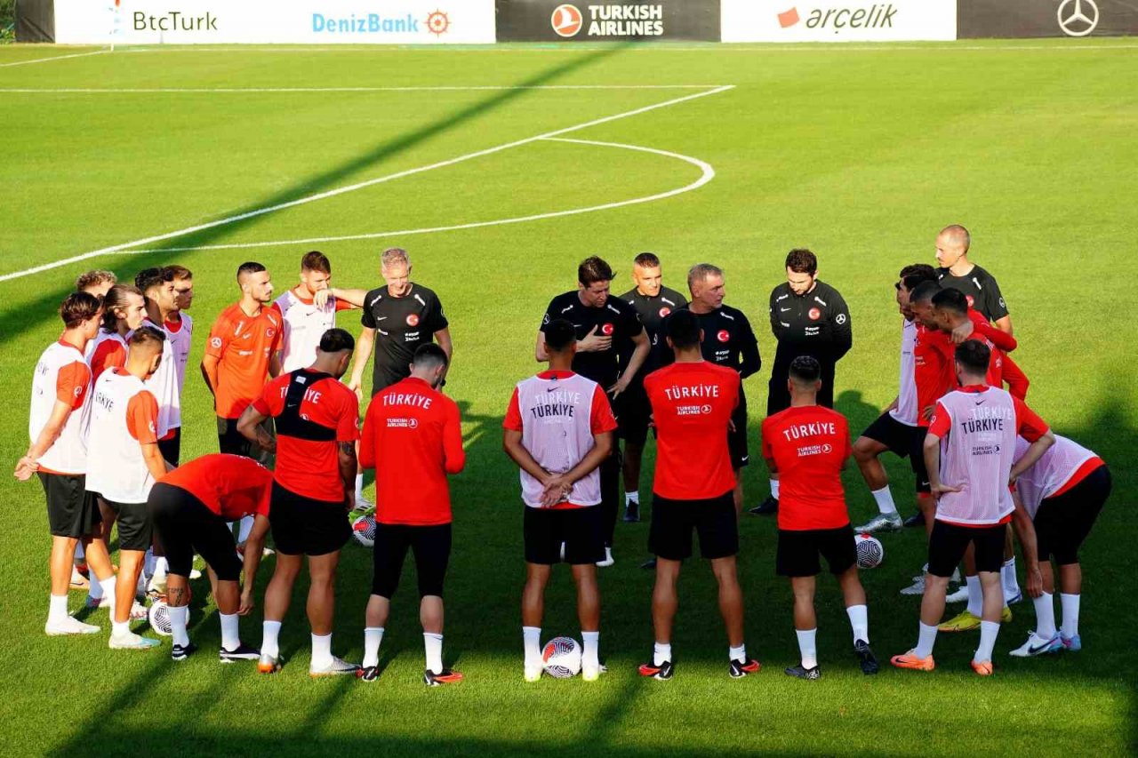 Milliler, Ermenistan maçı hazırlıklarını sürdürdü