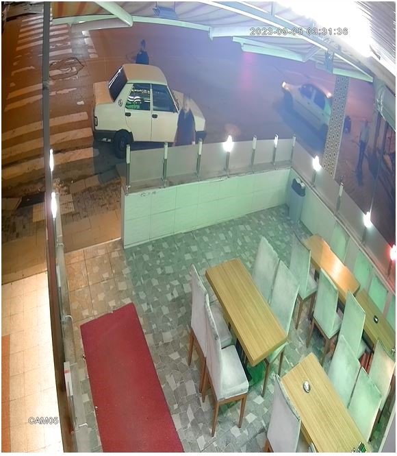 Anahtarı üzerindeki otomobili saniyeler içerisinde çalıp kayıplara karıştı