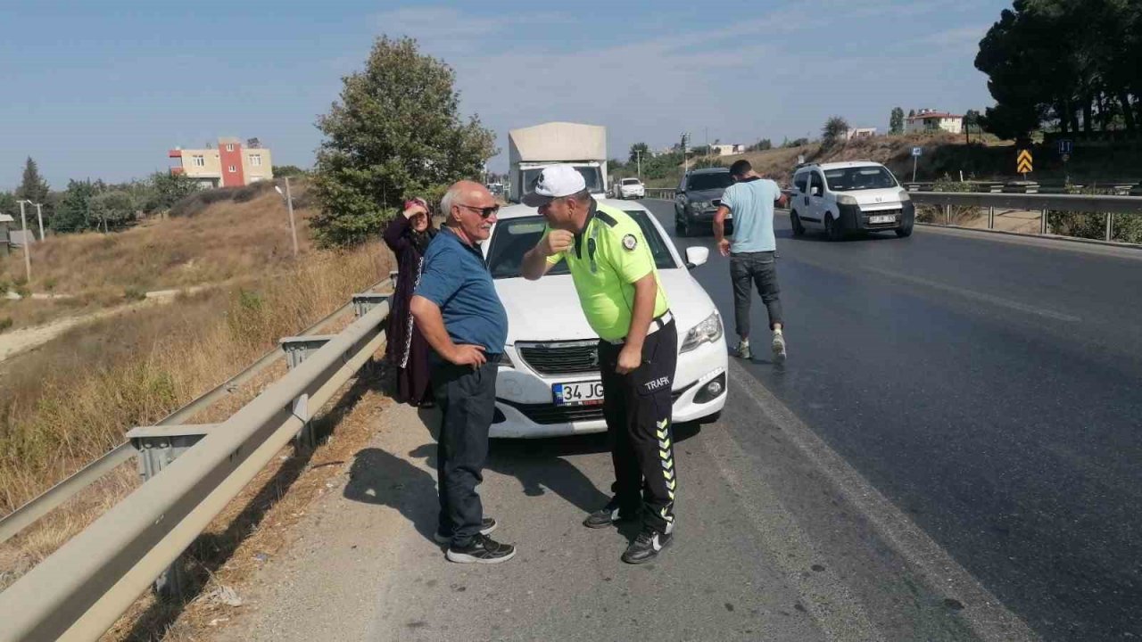 Yaralamalı kazaya giden polisin maddi hasarlı kazada ‘haklılık’ mesaisi