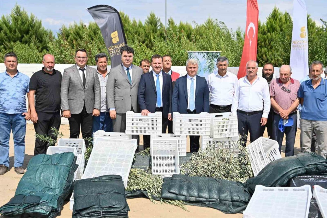 Büyükşehir’den zeytin ve incir üreticilerine destek