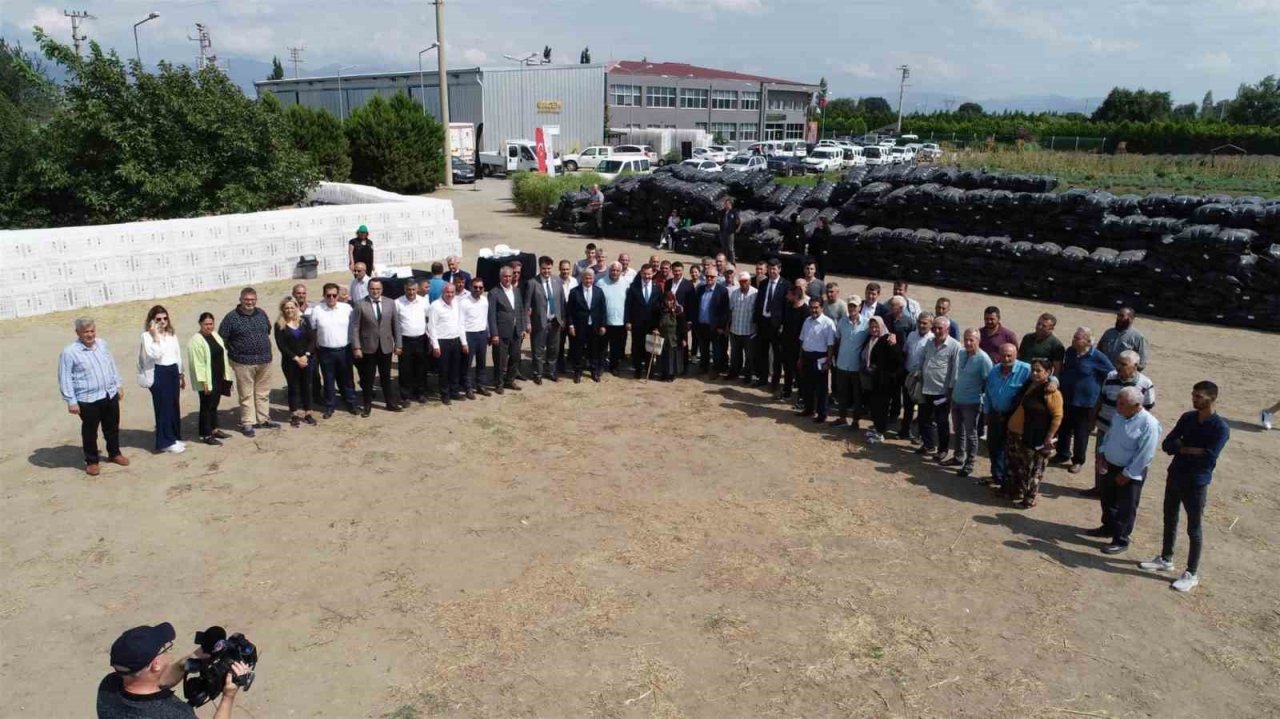 Büyükşehir’den zeytin ve incir üreticilerine destek