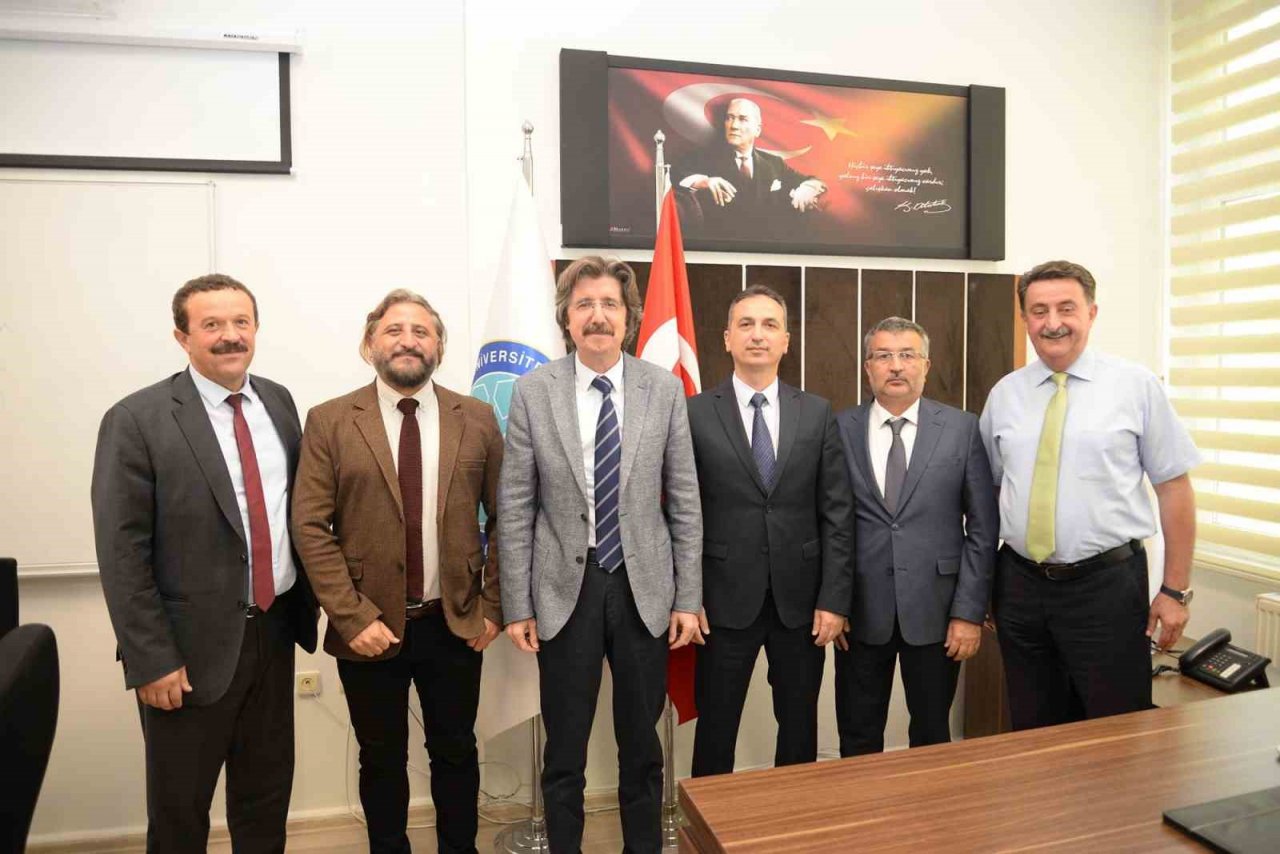 Sosyal Bilimler Enstitüsü’nde yeni Müdür Prof. Dr. Sezgin Kaya oldu