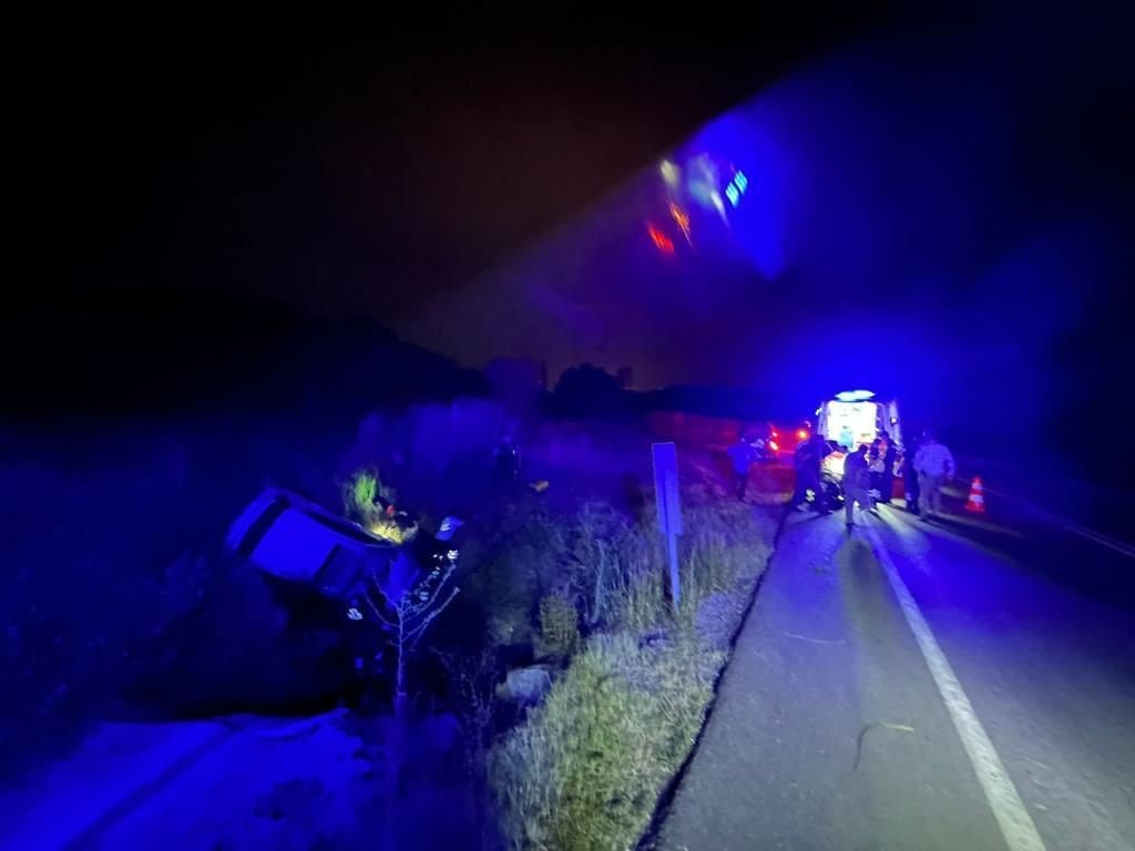 Bursa’da tarlaya uçan otomobilde can pazarı: 1 ölü 2 yaralı