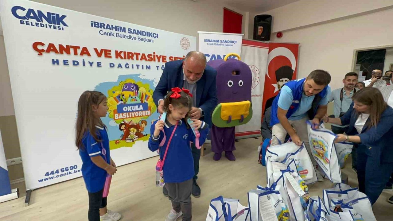 2 bin çocuğa kırtasiye seti ve okul çantası desteği