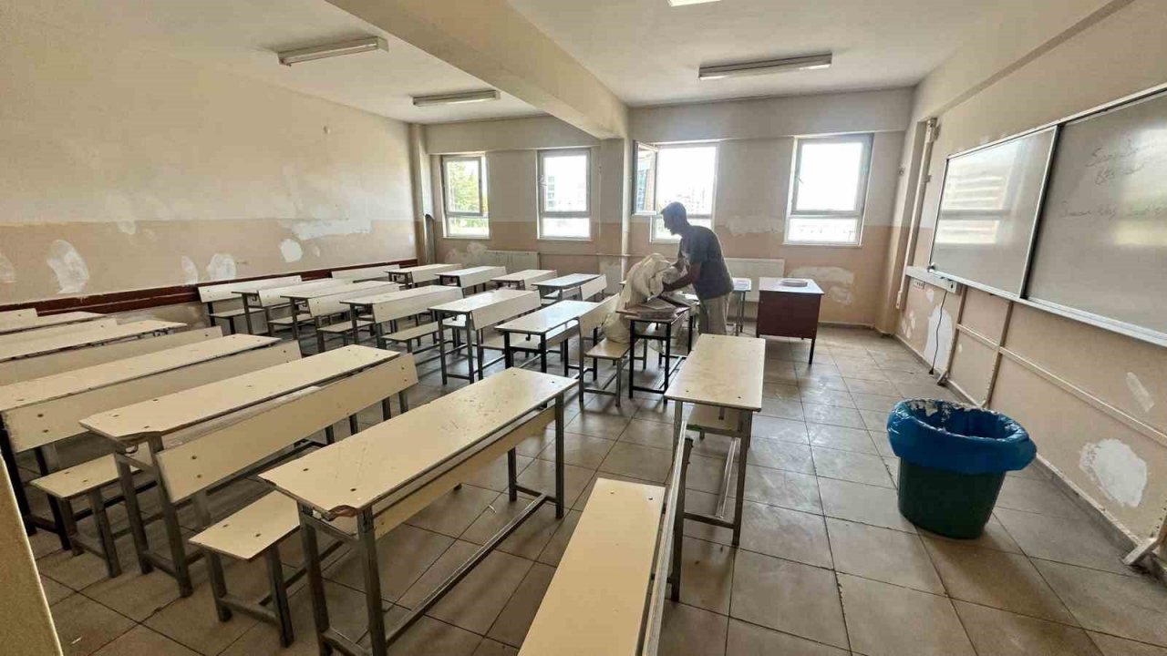 Elazığ’da okullar yeni eğitim öğretim yılına hazırlanıyor