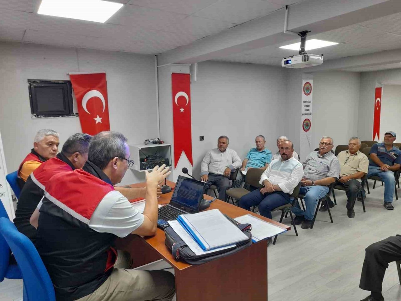 Tarımsal sulama hibe desteği ve kooperatif bilgi sistemi bilgilendirme toplantılarına devam ediyor