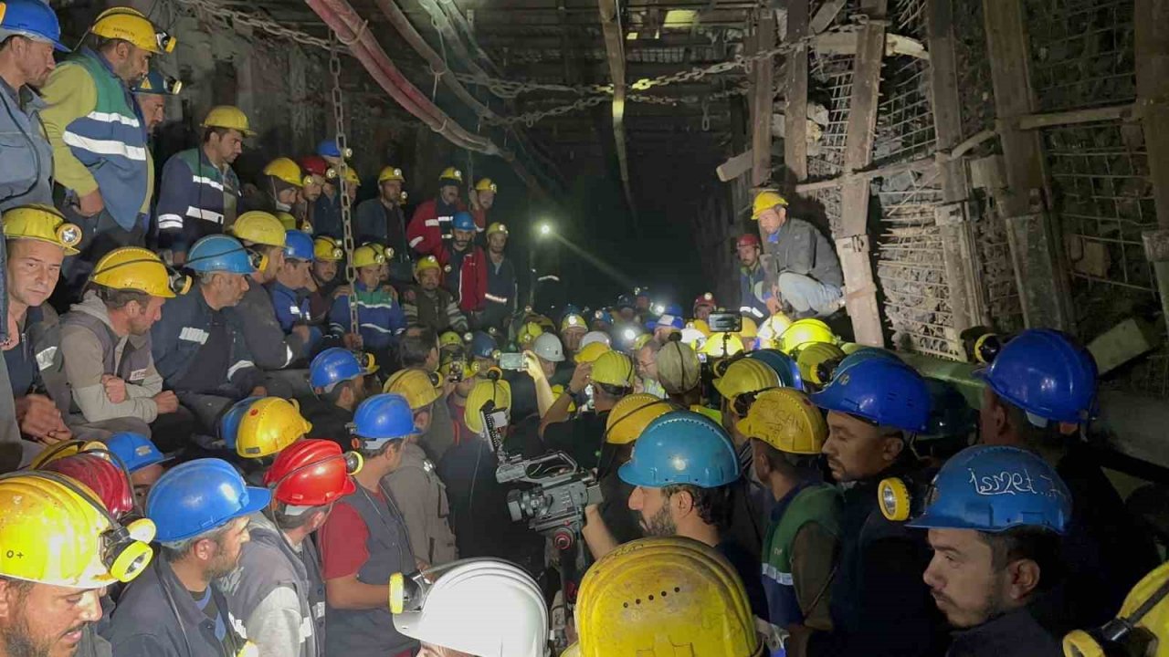Yerin yüzlerce metre altındaki maden işçilerinin açlık grevi sona erdi