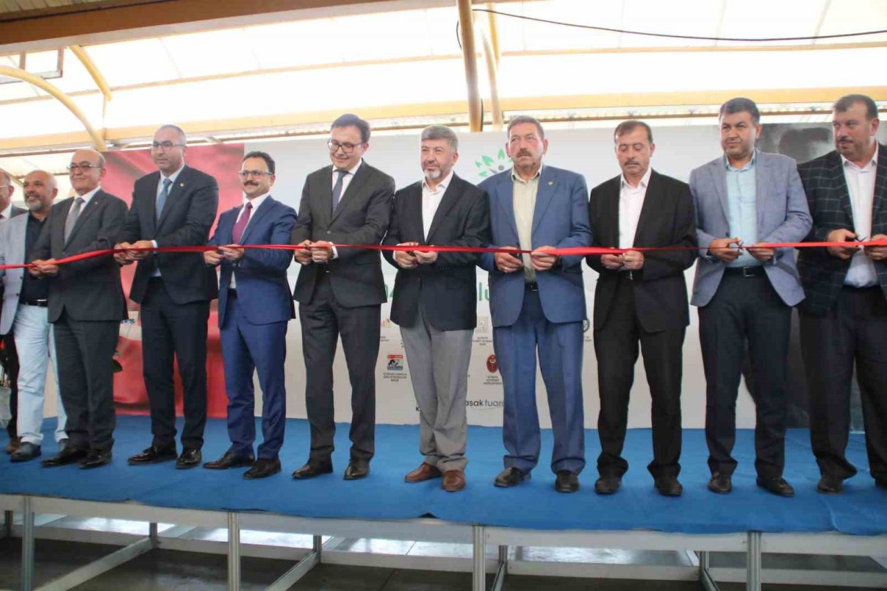 Gediz’de Tarım ve Hayvancılık Fuarı