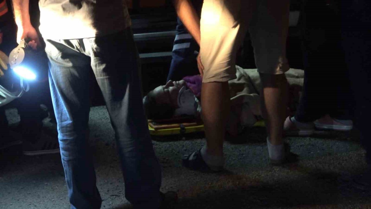 Gümüşhane’deki trafik kazasında anne, baba ve 3 aylık bebekleri yaralandı