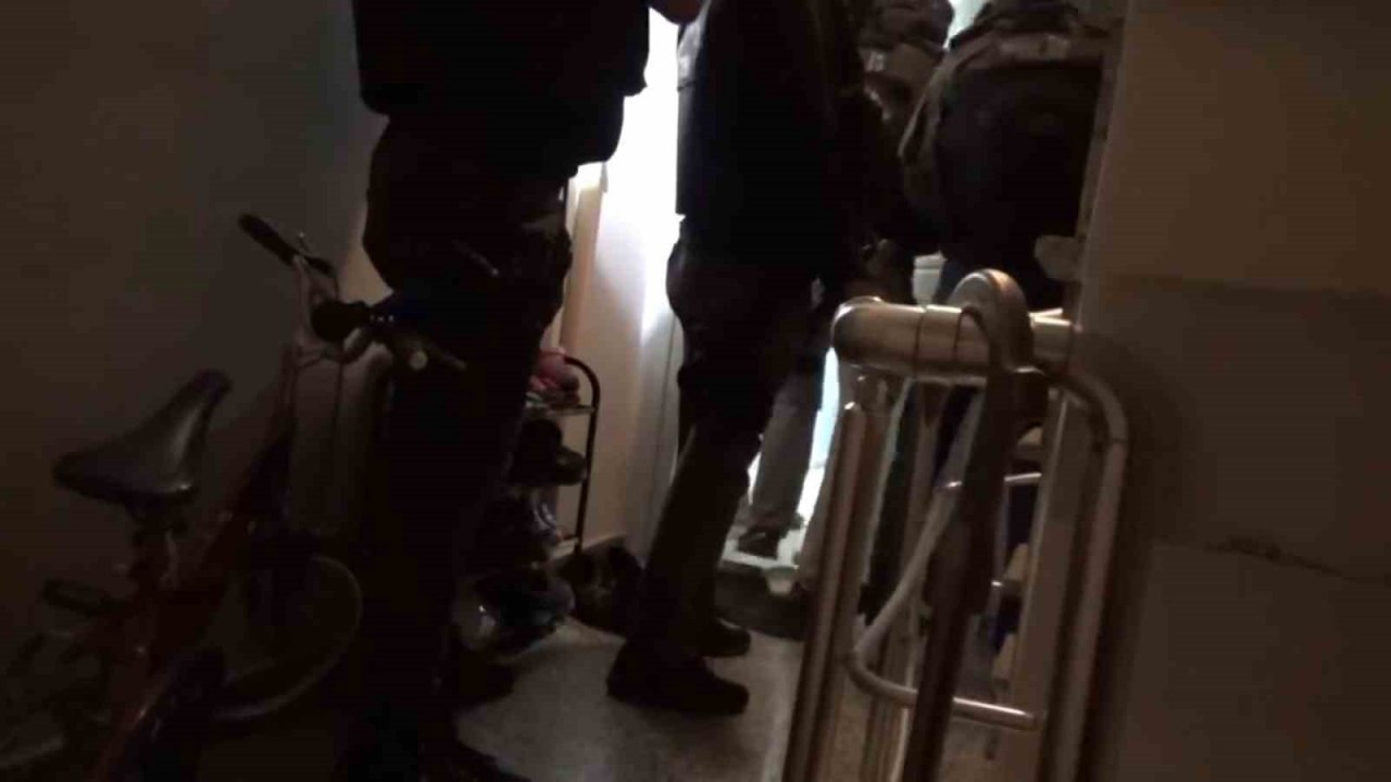 Bakan Yerlikaya: "İstanbul’da 5 DEAŞ şüphelisi yakalandı"