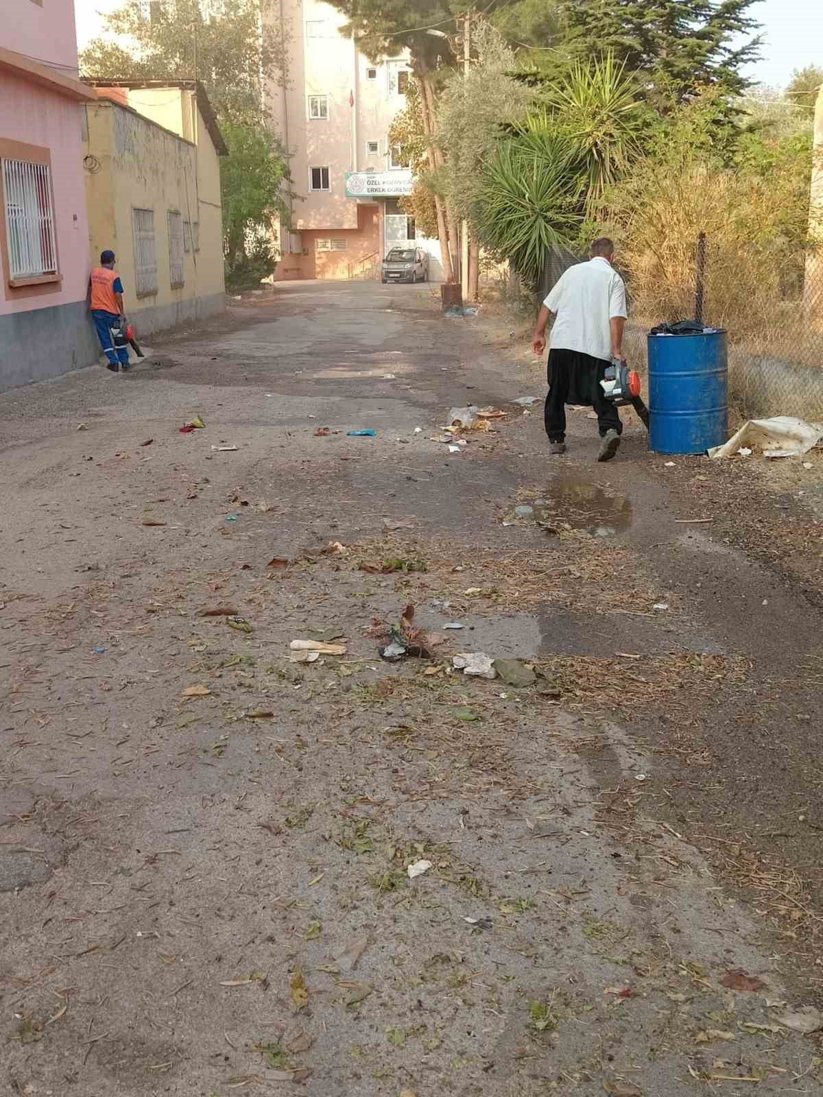 "Temiz Kozan” ile mahalleler ve sokaklar temizleniyor