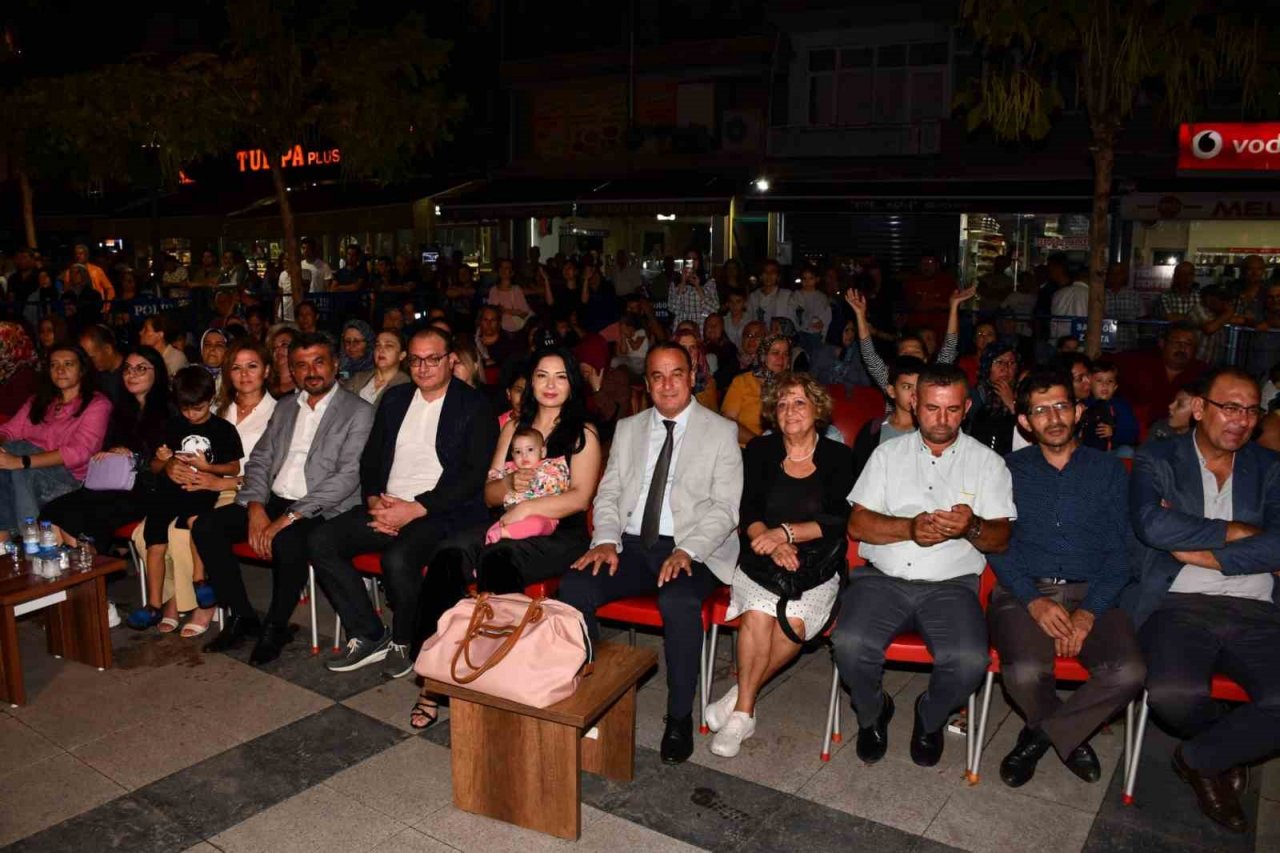 Sarıgöl kurtuluşunu coşkuyla kutladı