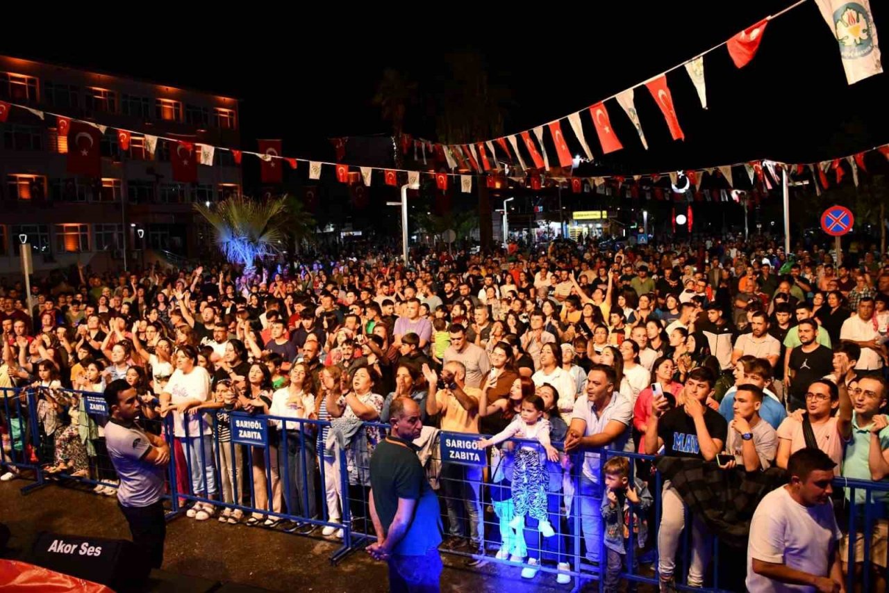 Sarıgöl kurtuluşunu coşkuyla kutladı