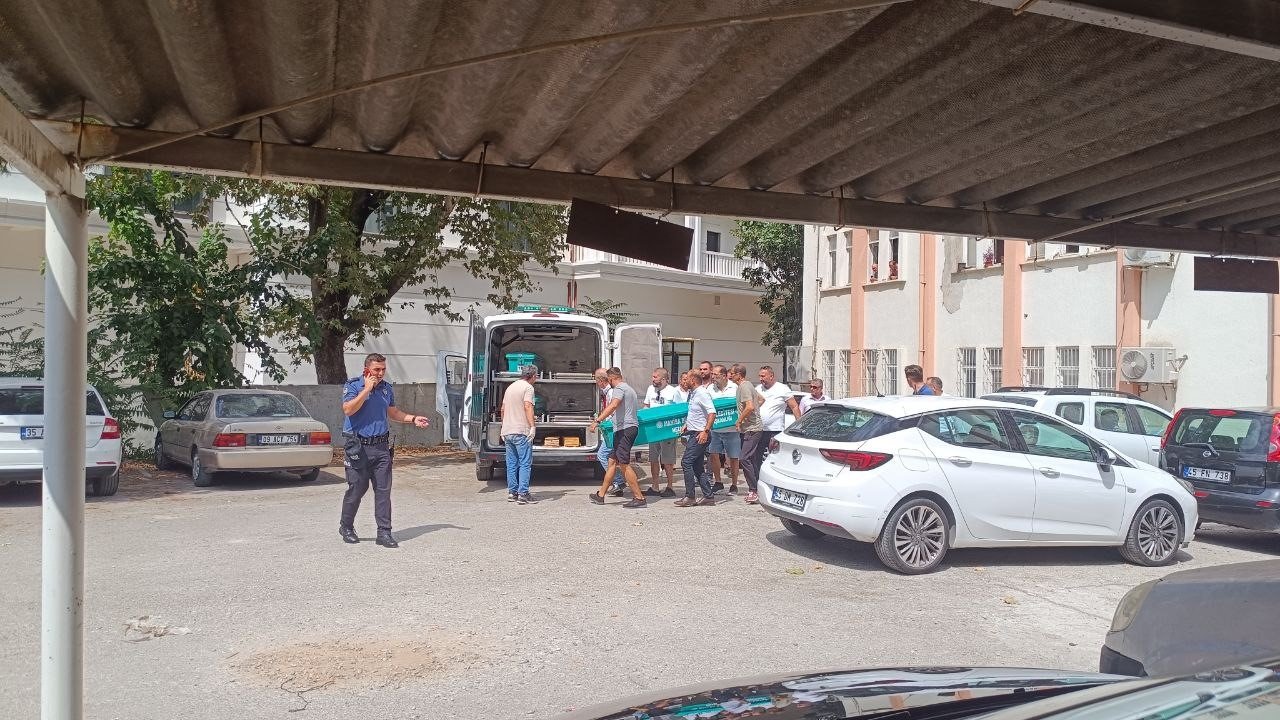 Şehzadeler İlçe Tapu Müdürlüğünde intihar