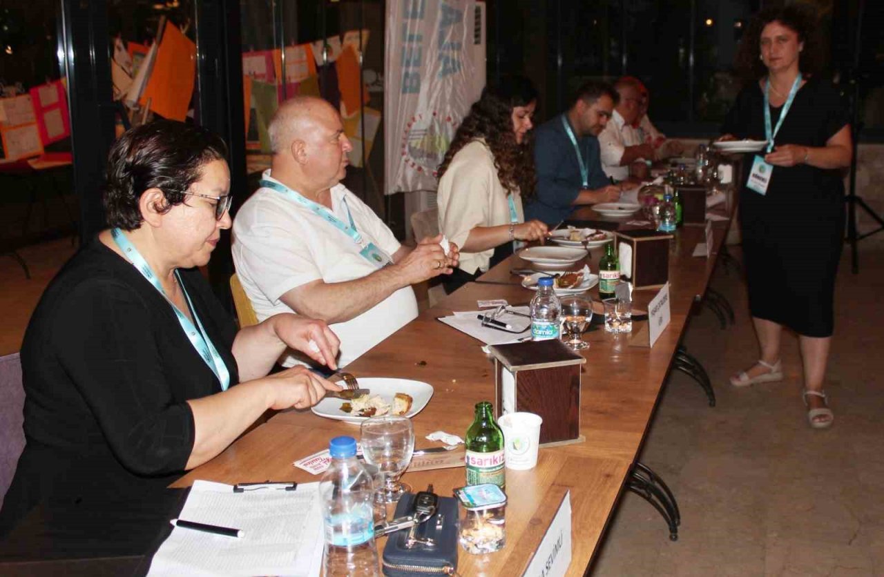 Alaşehir’de lezzetli yemekler birbiriyle yarıştı