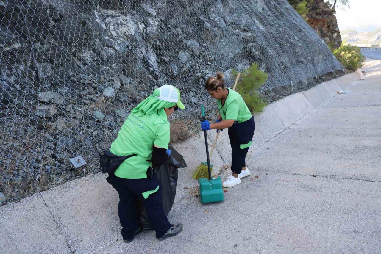 Marmaris’in sokaklarına kadın eli değdi