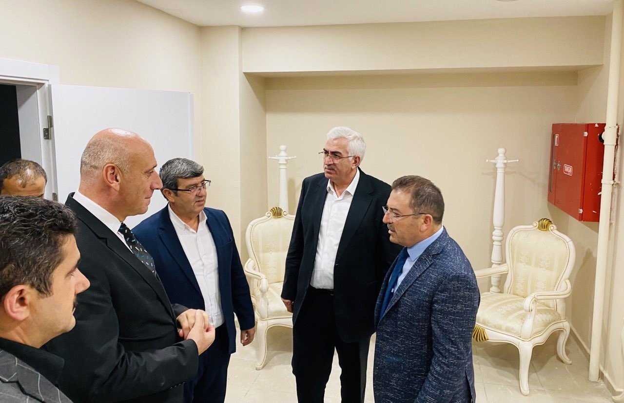 Milletvekillerinden Kazım Karabekir Stadı’na inceleme