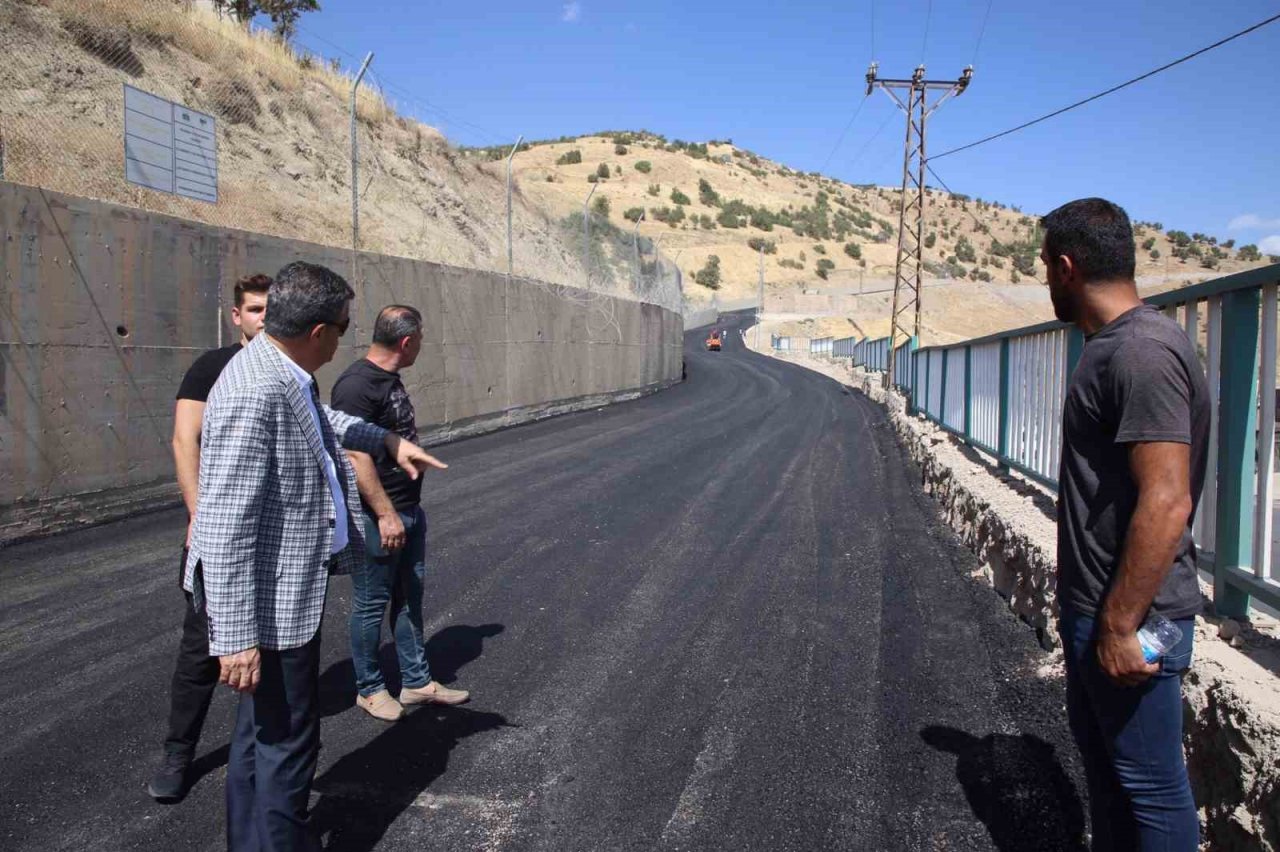 Şırnak’ta yapımı süren yol çalışması tamamlandı