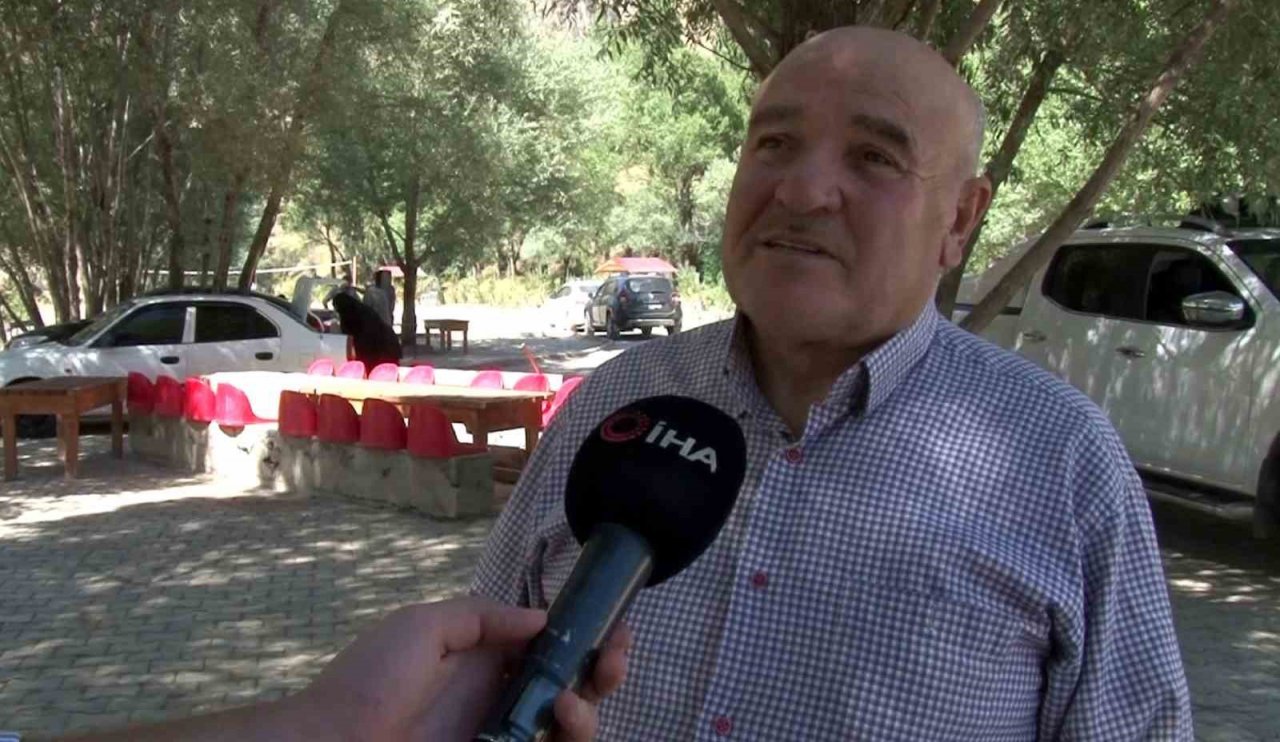 Muhtarın doğa sevgisi bozkırı vahaya dönüştürdü