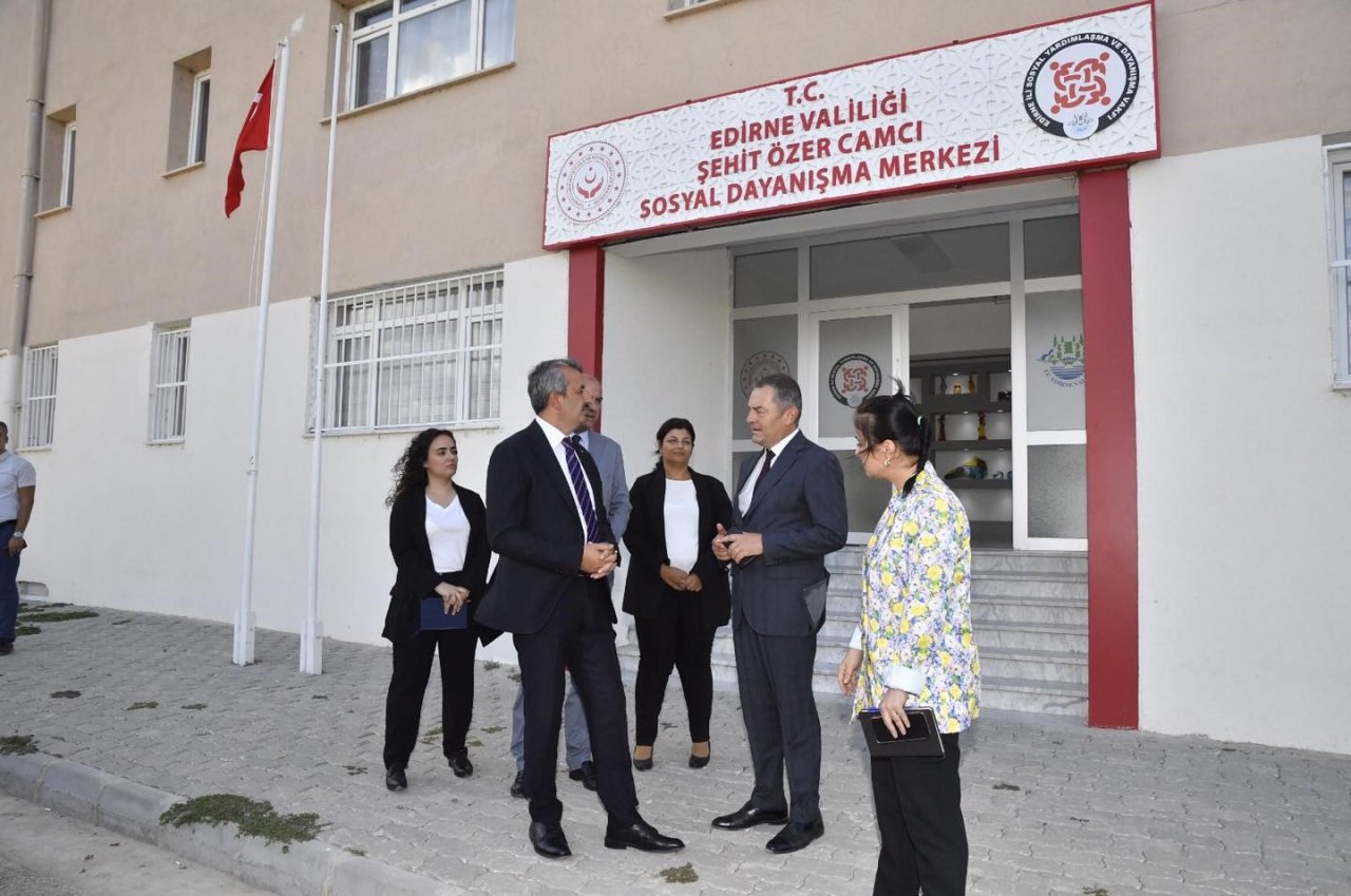 Vali Sezer tarihi konakları inceledi