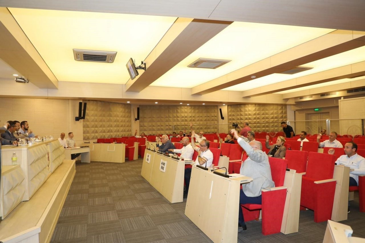 Bedesten Meydanı’nda kurulacak semt pazarı meclisten onay aldı