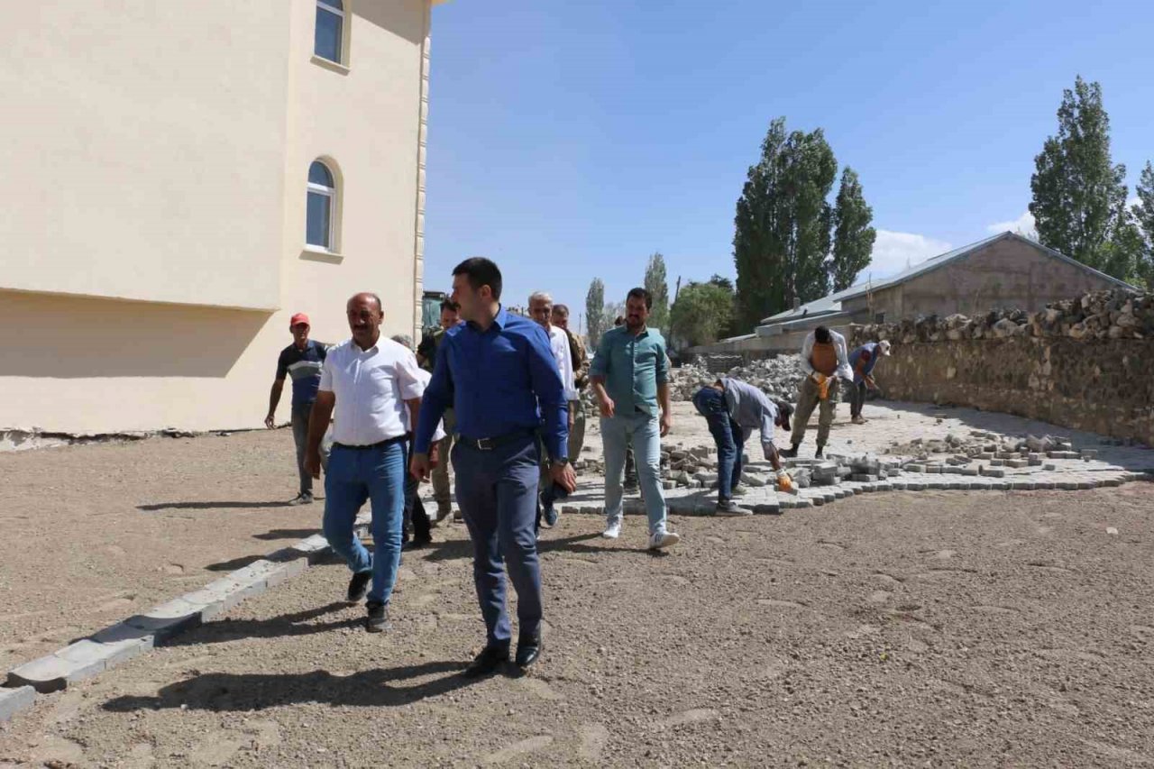Diyadin Kaymakamı Karali, ilçede yapılan çalışmaları inceledi