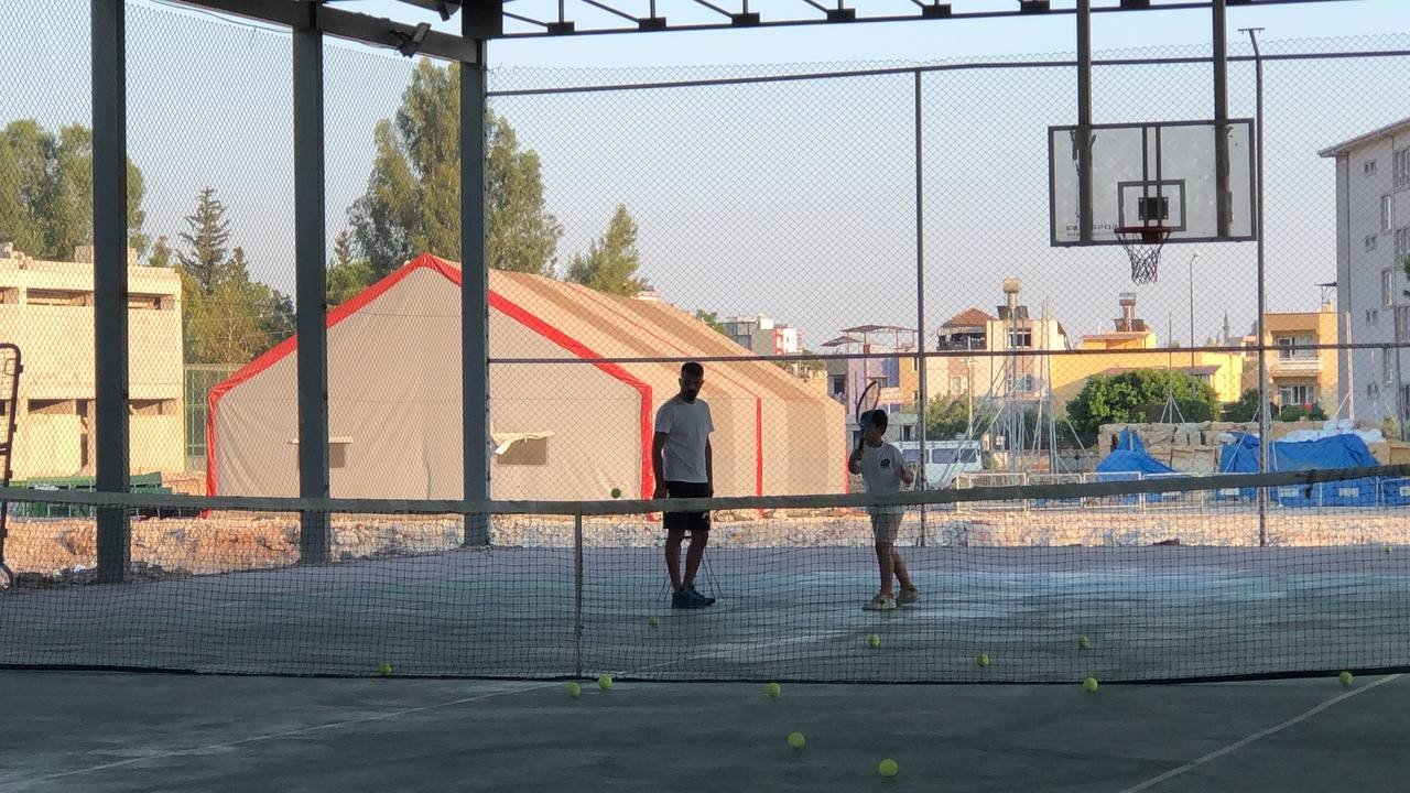 Kozan’da 10 bin metrekarelik spor kompleksi inşa ediliyor