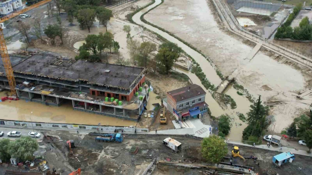 Arnavutköy’de selin bastığı mahalle havadan görüntülendi