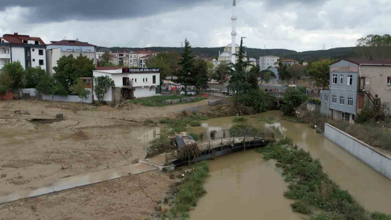 Arnavutköy’de selin bastığı mahalle havadan görüntülendi