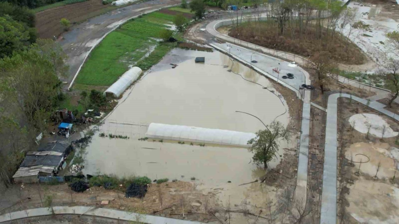 Arnavutköy’de selin bastığı mahalle havadan görüntülendi