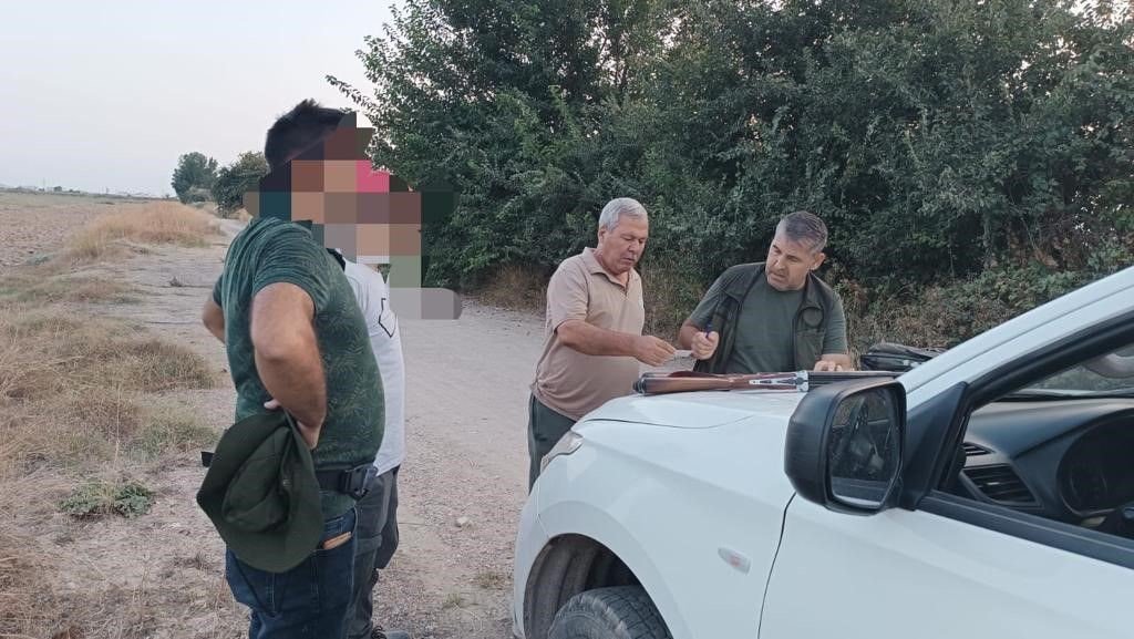 Antalya’da kaçak avcılık yapan 4 kişiye 14 bin 279 lira para cezası uygulandı