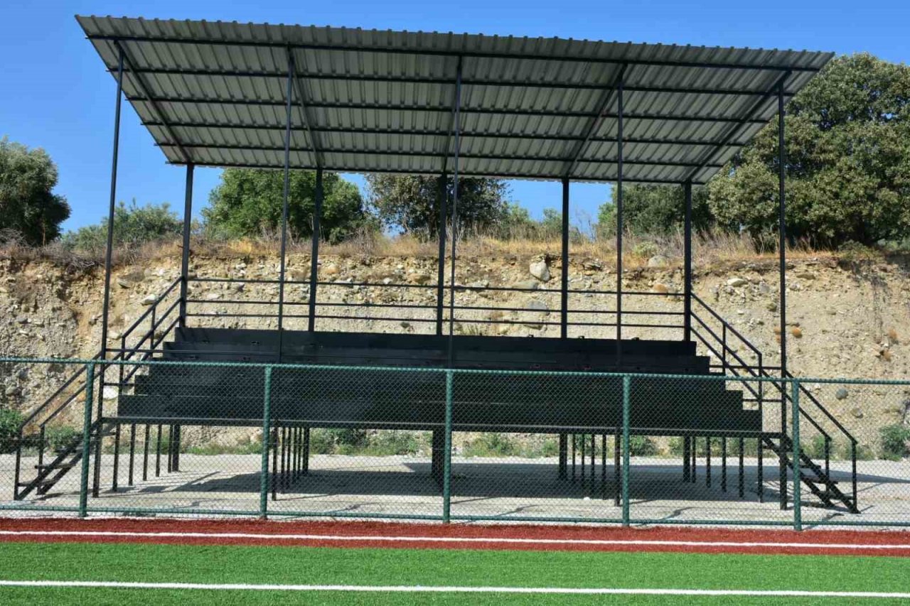 Buharkent’in yeni tribünleri hazır