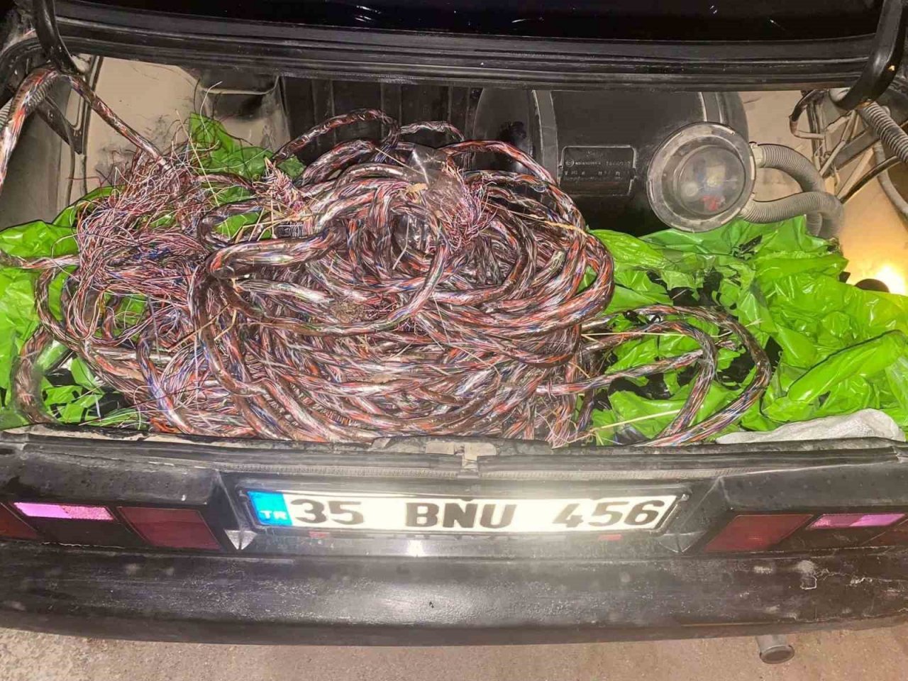Çanakkale’de kablo hırsızları yakalandı