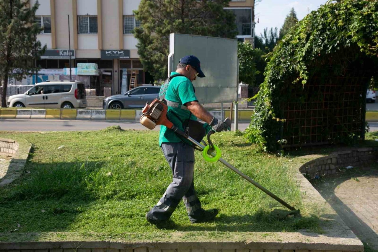Efeler Belediyesi temizlik çalışmalarını sürdürüyor