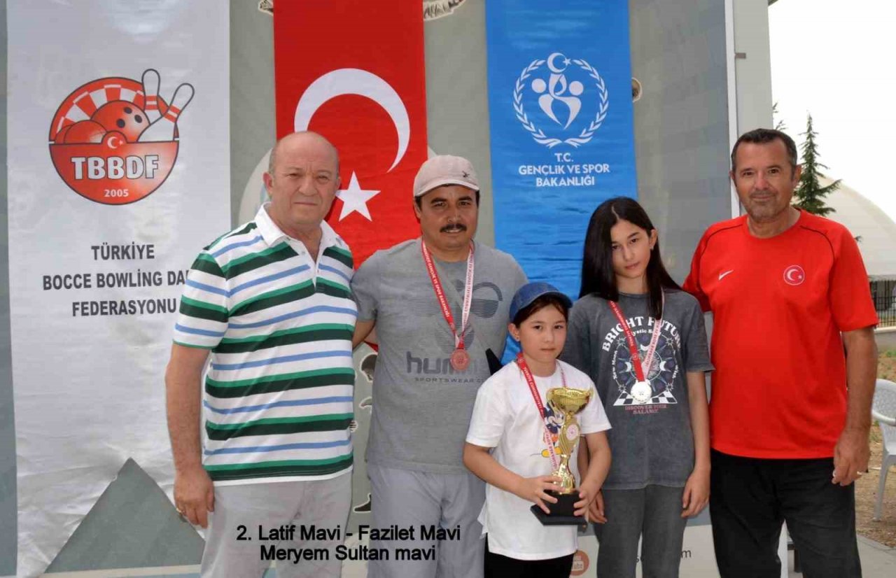 Bocce petank çiftler yarışması