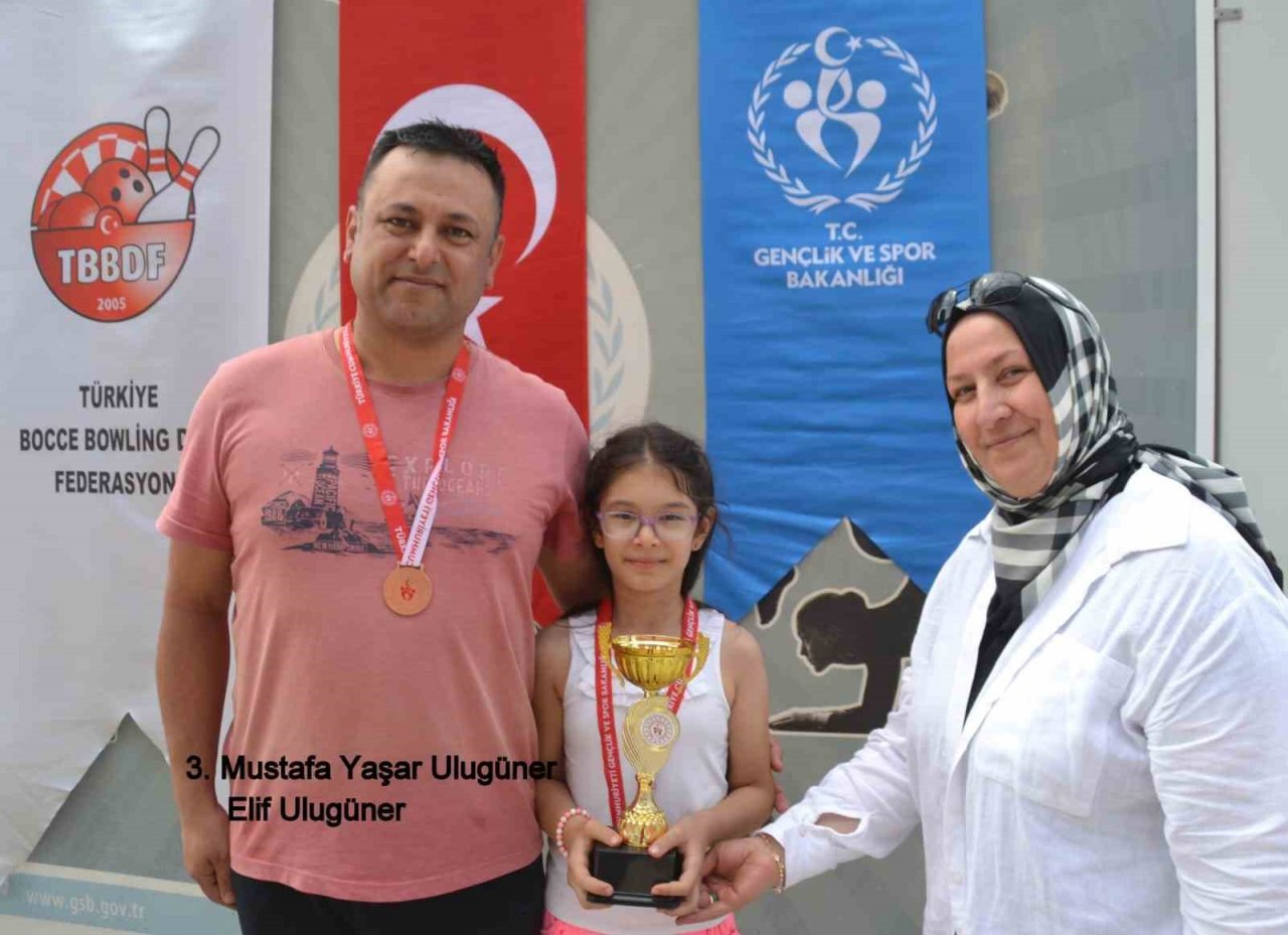 Bocce petank çiftler yarışması