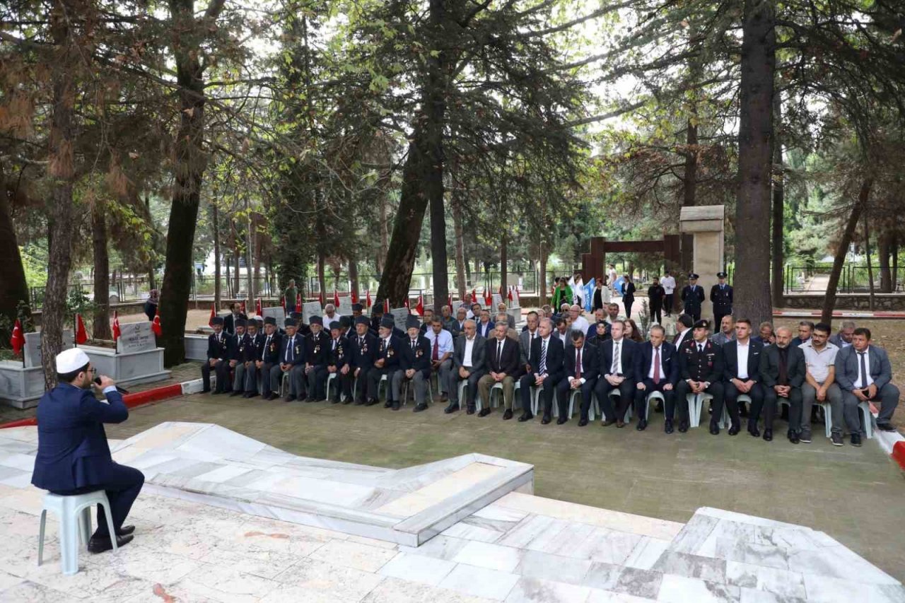 İnegöl düşman işgalinden kurtuluşunun 101. yılını kutluyor