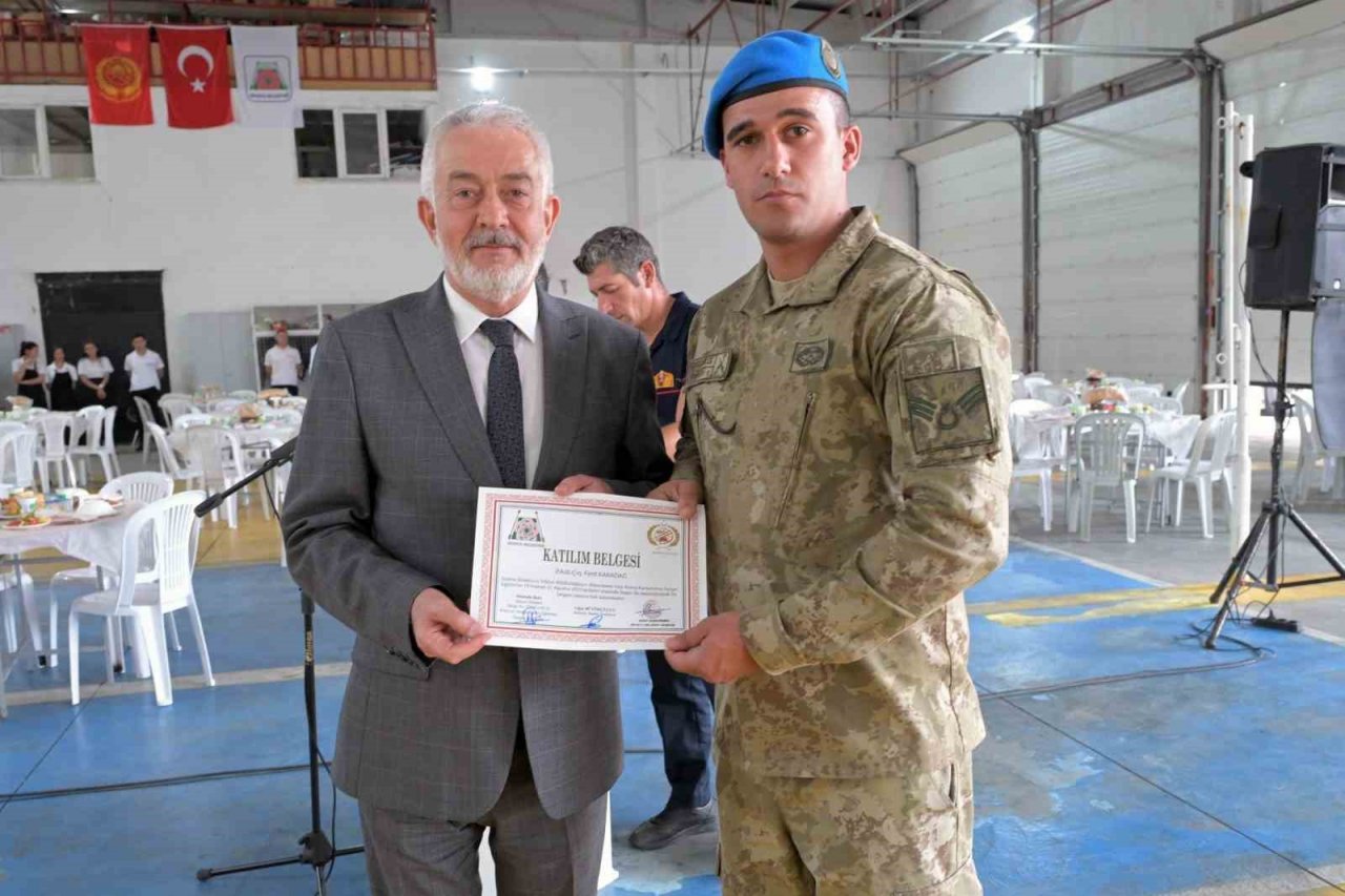 Isparta Belediyesi İtfaiyesi’nden askeri personele arama ve kurtarma eğitimi