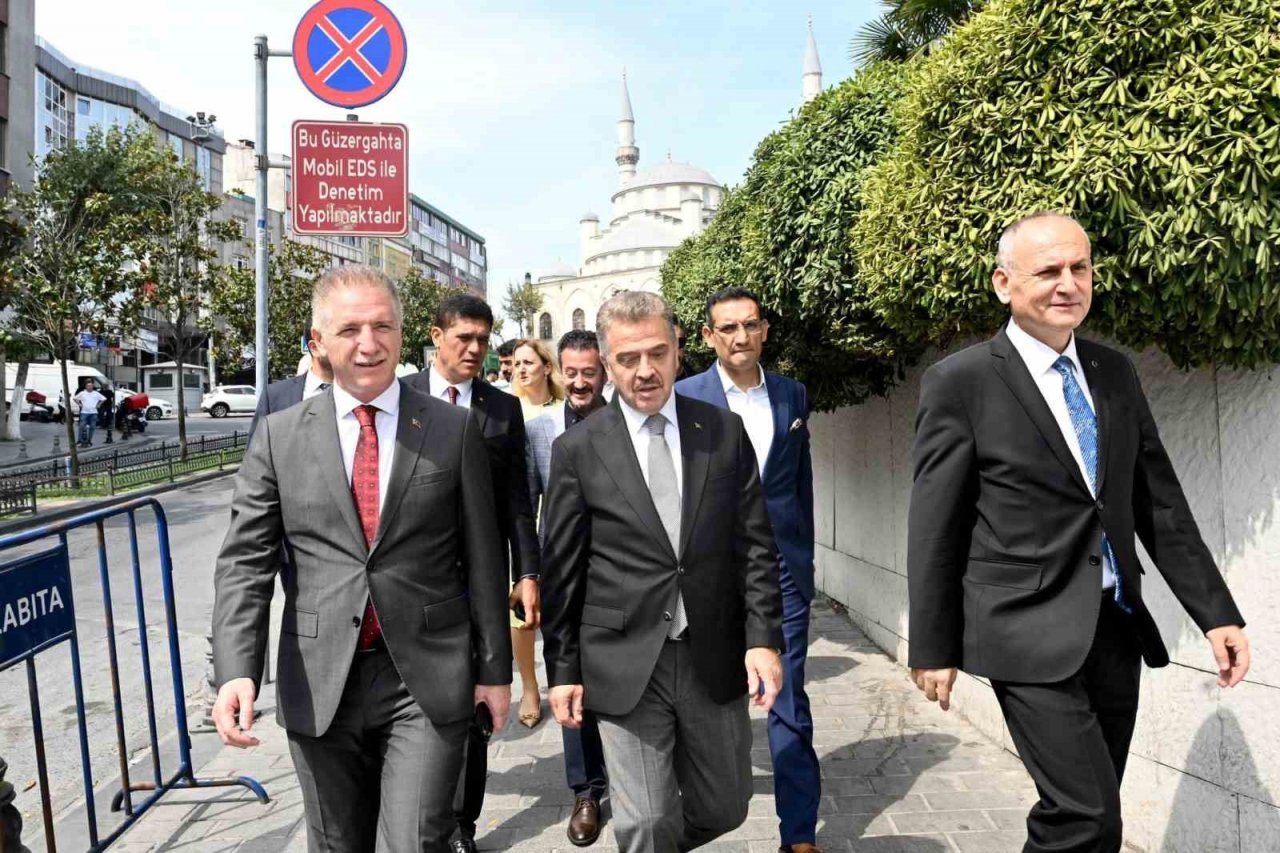 İstanbul Valisi Gül, Gaziosmanpaşa’da temaslarda bulundu