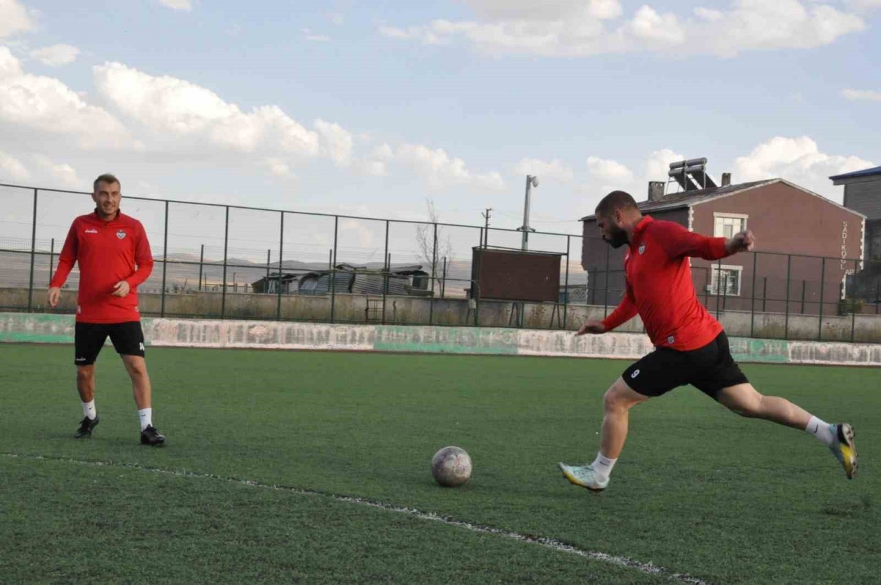 Kars 36 Spor’da Ziraat Türkiye Kupası hazırlıkları sürüyor